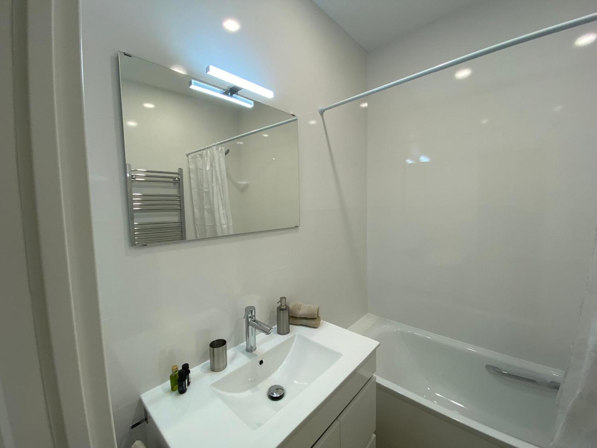 Apartamento Recien Reformado Zona Estaciones Apartment ซานตานเดร์ ภายนอก รูปภาพ